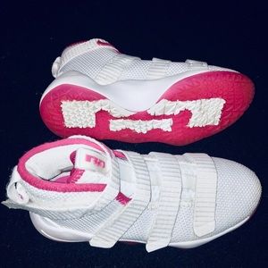 Lebron Kids Nike shoes